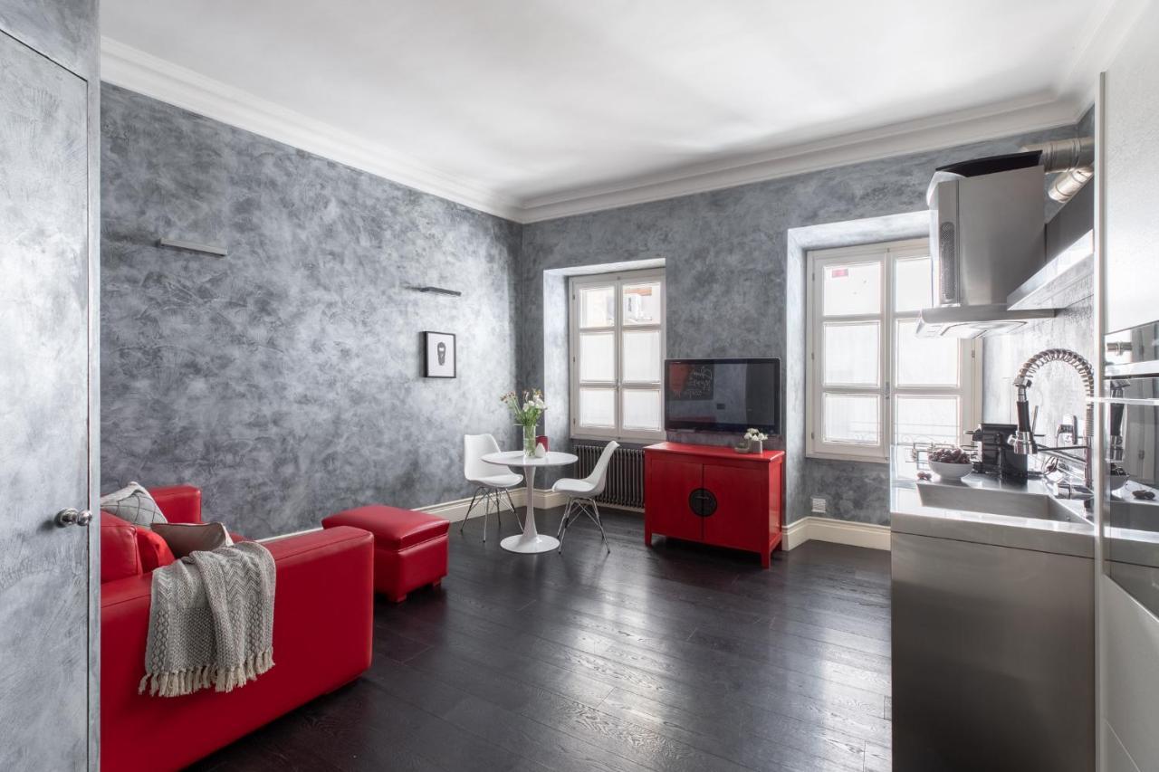 Iflat A Sparkle Of Red In Trastevere Roma Ngoại thất bức ảnh